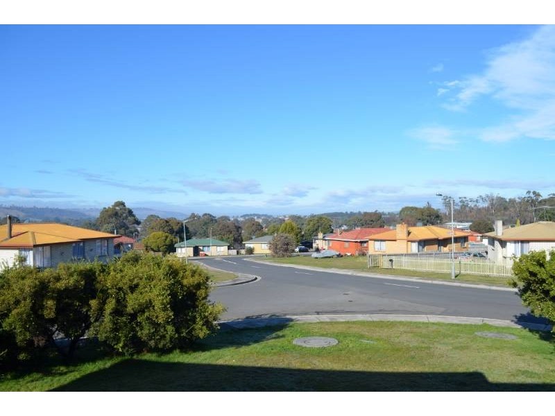 1 Tandara Street, Ravenswood TAS 7250
