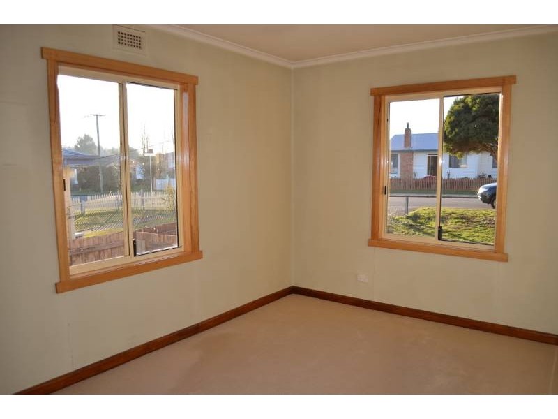 11 Innaloo Street, Waverley TAS 7250