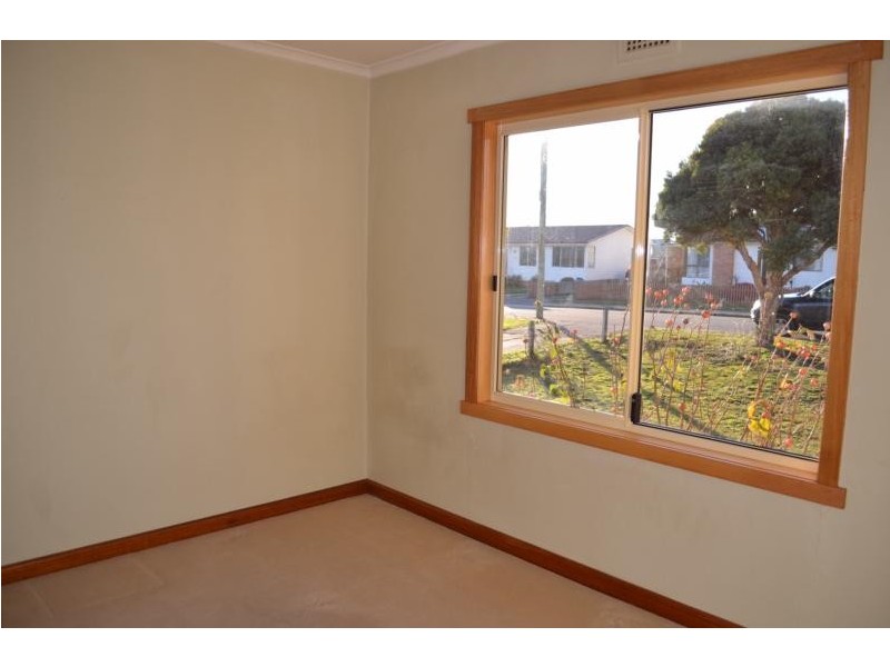 11 Innaloo Street, Waverley TAS 7250