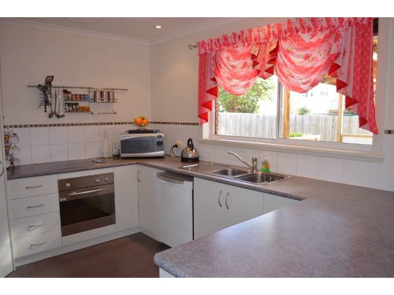 17 Burrows Street, Prospect Vale TAS 7250