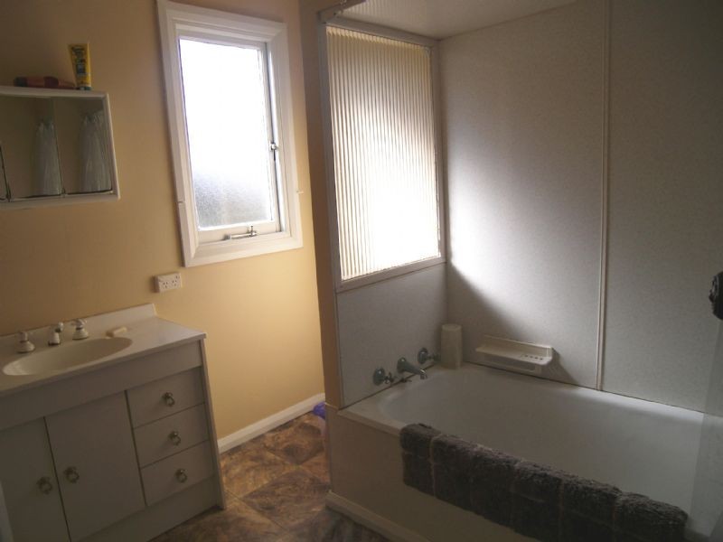 40 Henty Street, Invermay TAS 7248