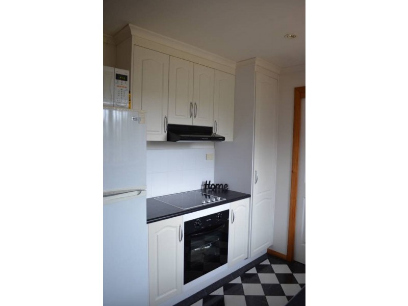 15 Bethune Place, Newnham TAS 7248