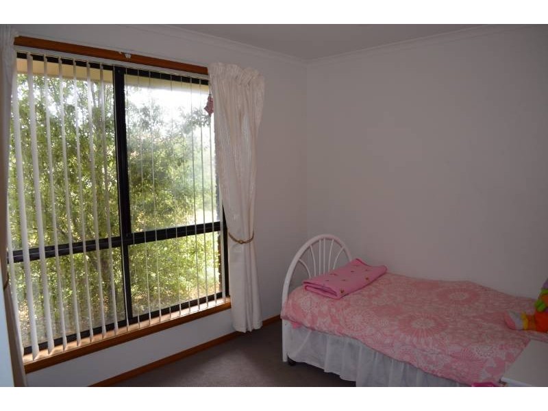 15 Bethune Place, Newnham TAS 7248