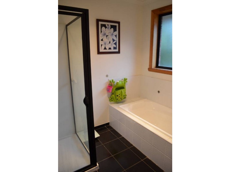 15 Bethune Place, Newnham TAS 7248