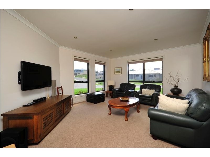 21 Comice Place, Newnham TAS 7248