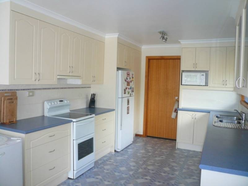 17 Mount Stuart Drive, Newnham TAS 7248