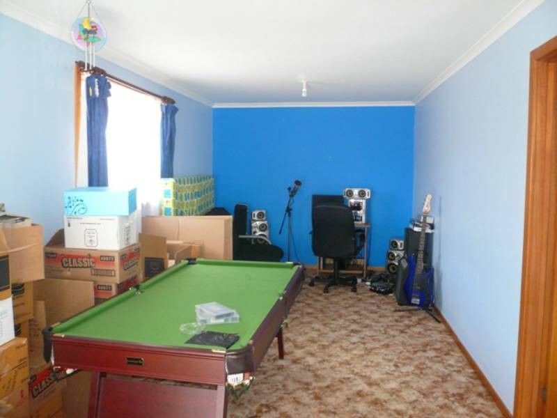 17 Mount Stuart Drive, Newnham TAS 7248