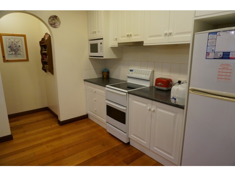 8 Bronzewing Avenue, Newnham TAS 7248