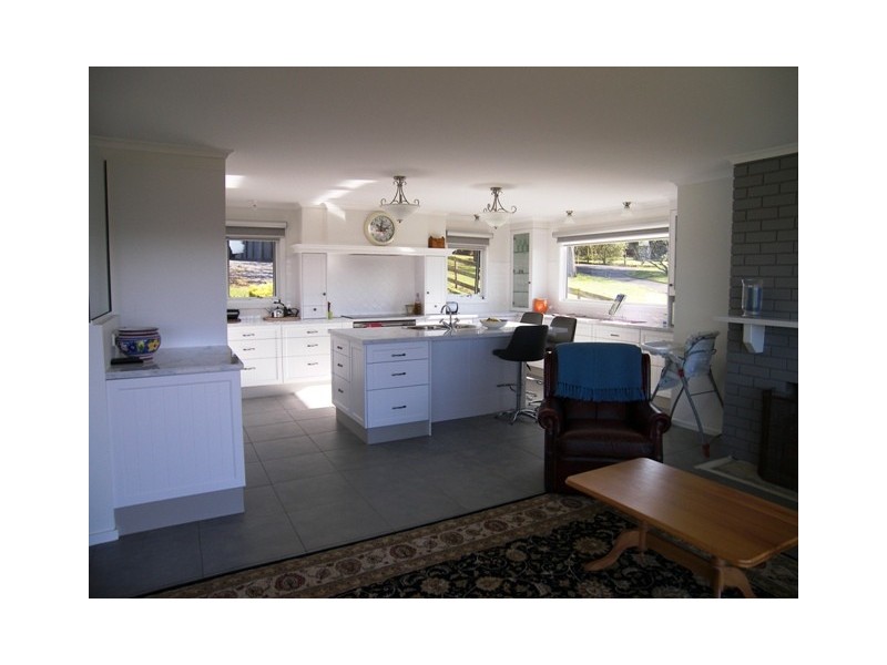 16 Paringa Avenue, Lanena TAS 7275