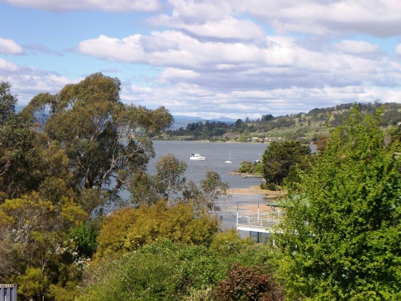 16 Paringa Avenue, Lanena TAS 7275