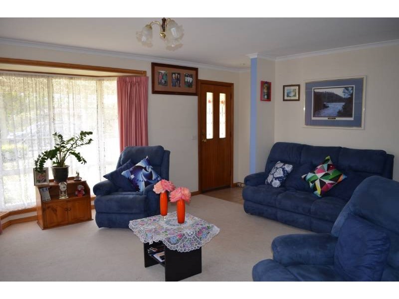 23 Mount Stuart Drive, Newnham TAS 7248