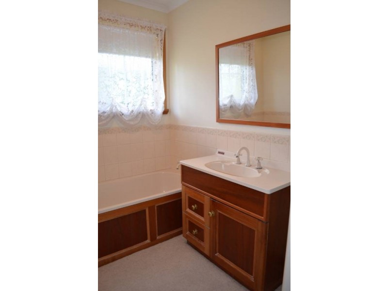 23 Mount Stuart Drive, Newnham TAS 7248