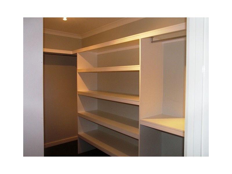 3 Senator Court, Newnham TAS 7248