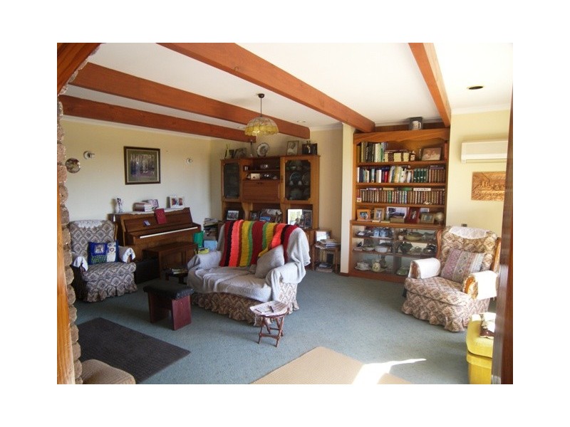 9 Swan Drive, Swan Bay TAS 7252