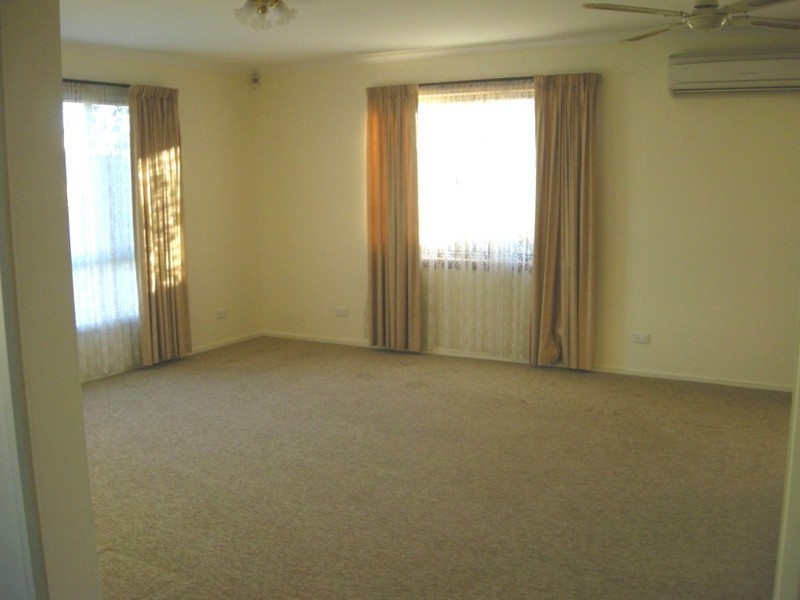 10 Button Street, Mowbray TAS 7248