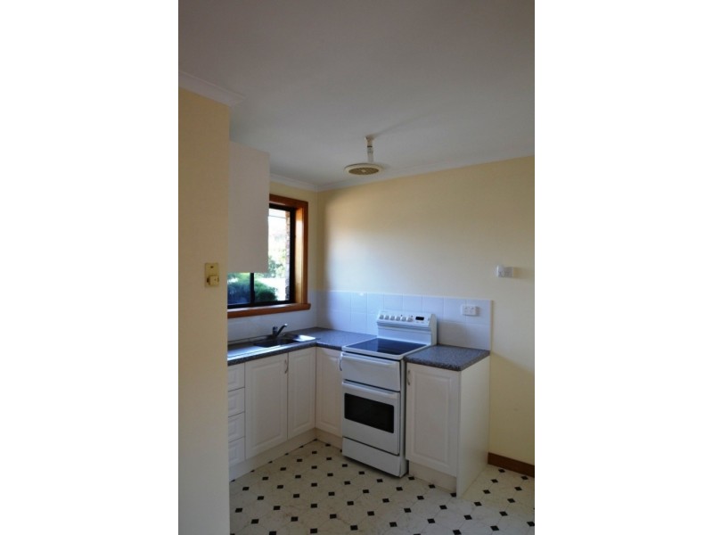 1/9 Belmont Court, Newnham TAS 7248