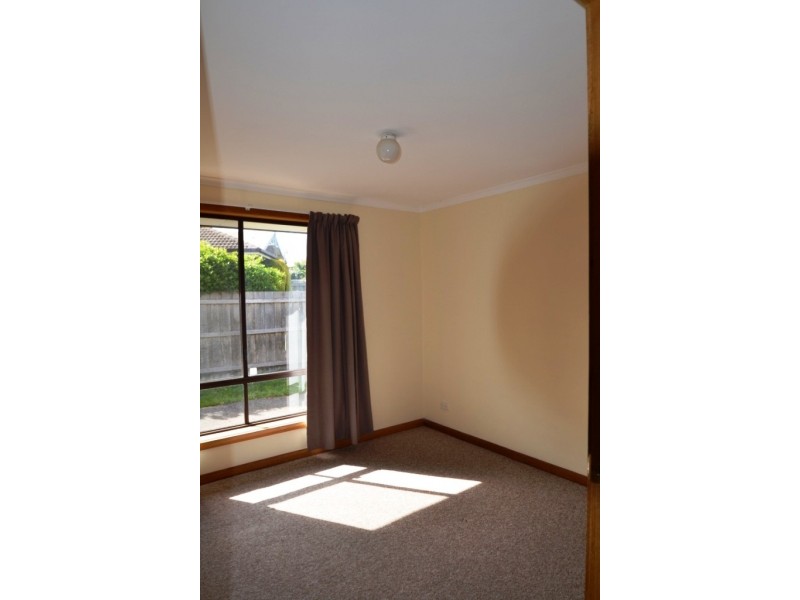 1/9 Belmont Court, Newnham TAS 7248