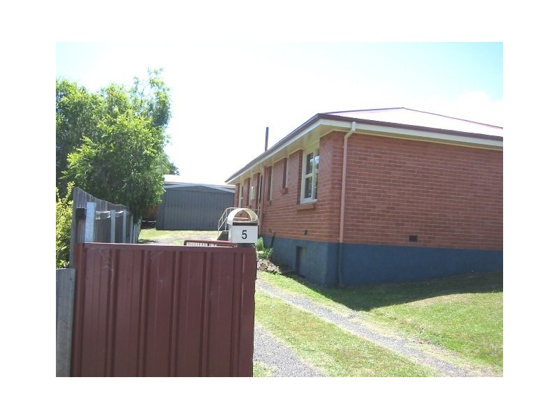 5 Dean Street, Ravenswood TAS 7250