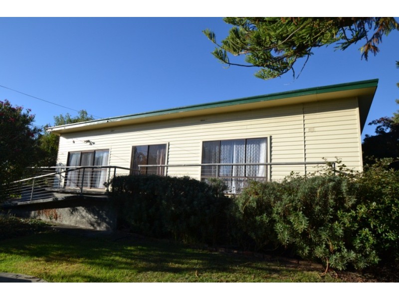 10 Paringa Avenue, Lanena TAS 7275