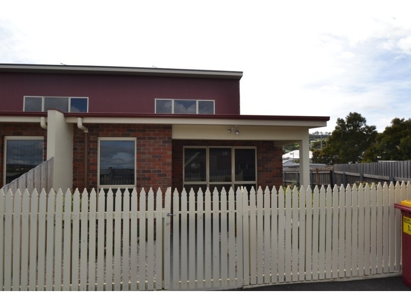 4/11 Goulburn Street, St Leonards TAS 7250