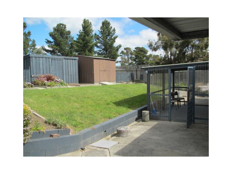 42 Parklands Parade, Newnham TAS 7248