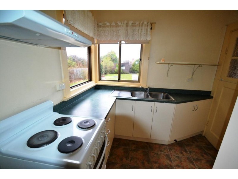 14 Birdwood Street, Mowbray TAS 7248