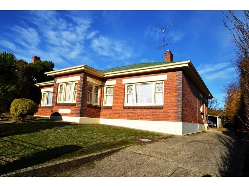 2/19 Eardley Street, South Launceston TAS 7249