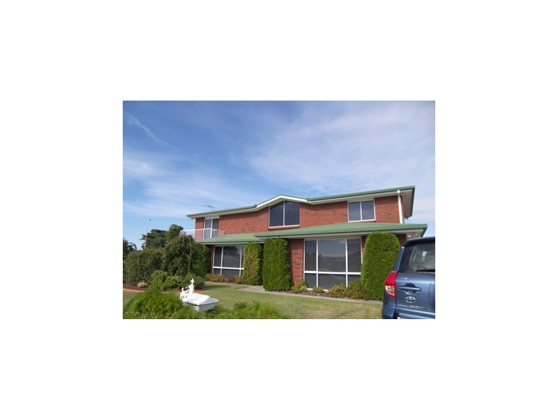 49 Mt Stuart Drive, Newnham TAS 7248