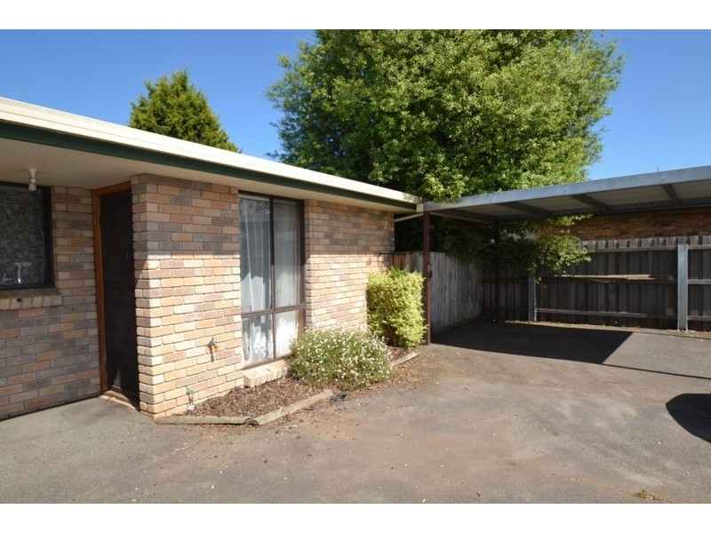 1/13 Newnham Close, Newnham TAS 7248