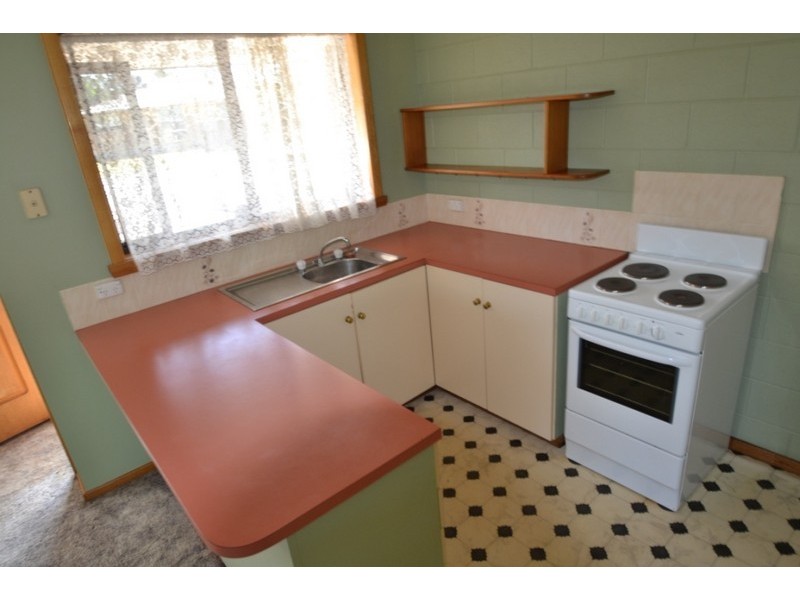 1/13 Newnham Close, Newnham TAS 7248