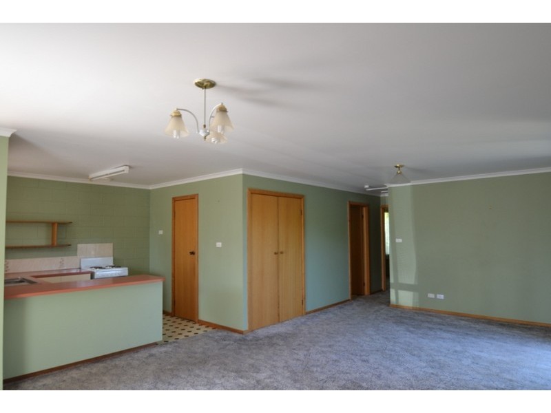 1/13 Newnham Close, Newnham TAS 7248