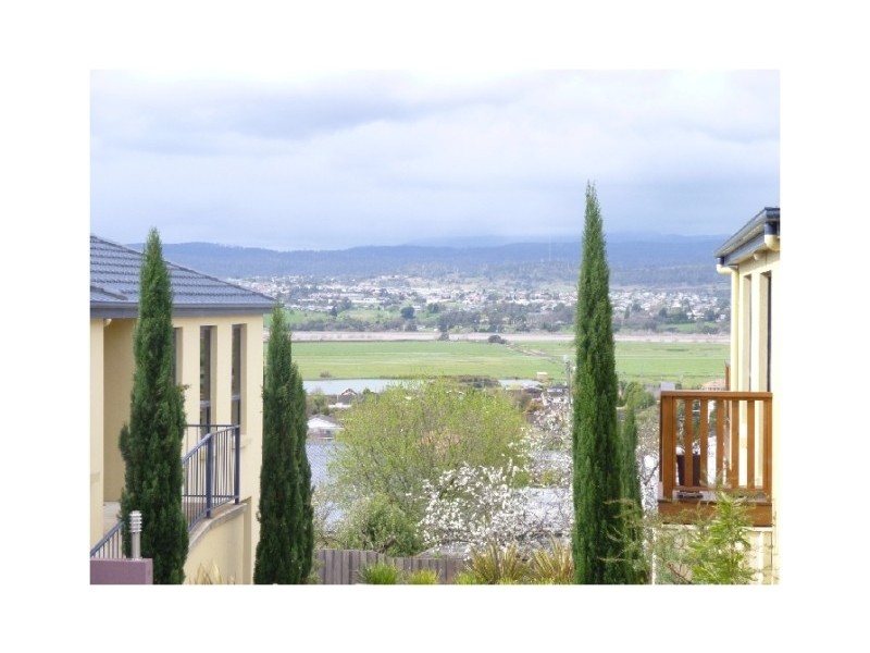 11/85A Riverside Drive, Riverside TAS 7250