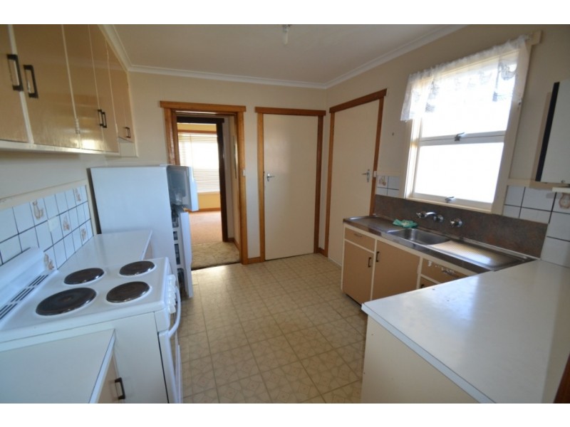 16 Arnold Street, Newnham TAS 7248