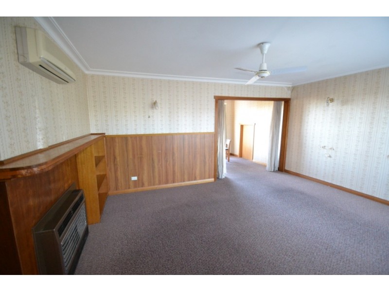16 Arnold Street, Newnham TAS 7248