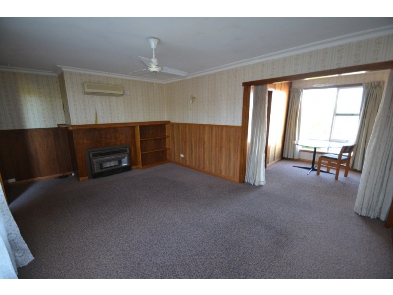 16 Arnold Street, Newnham TAS 7248