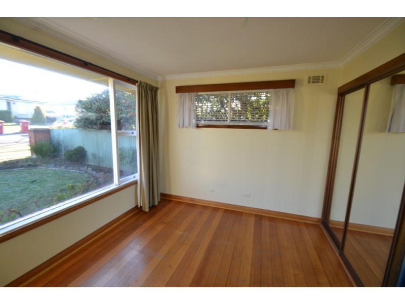 16 Arnold Street, Newnham TAS 7248