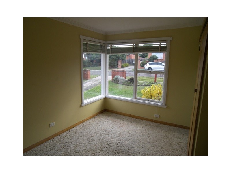 16 Arnold Street, Newnham TAS 7248