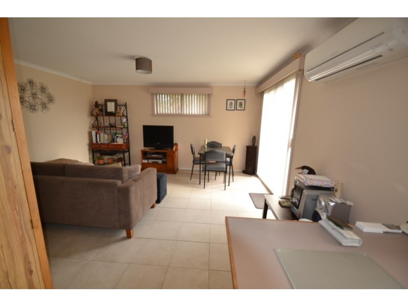 2/11 Drysdale Court, Newnham TAS 7248