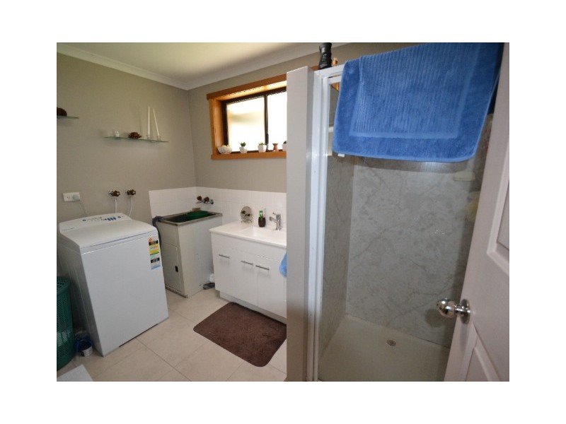 2/11 Drysdale Court, Newnham TAS 7248