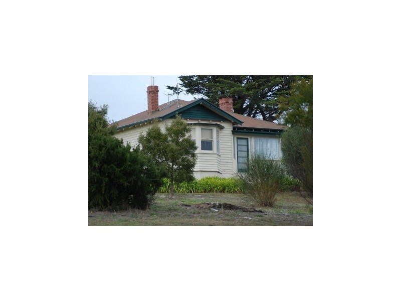 19 Esplanade, Triabunna TAS 7190