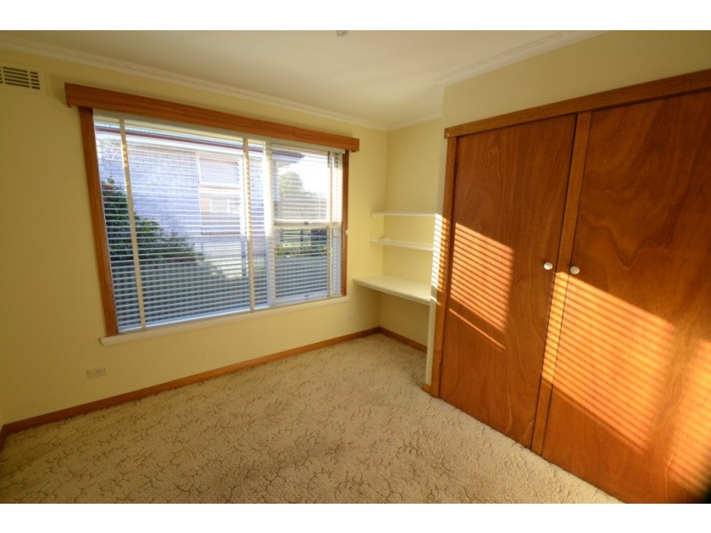 16 Arnold Street, Newnham TAS 7248