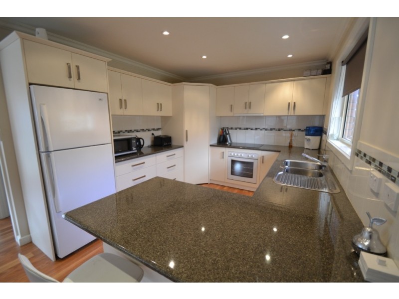 2/4 Dundas Street, Youngtown TAS 7249