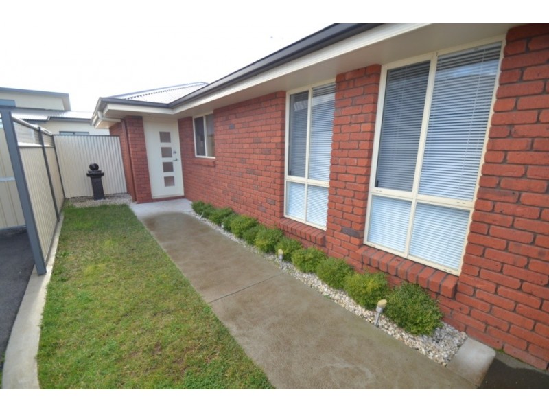 2/4 Dundas Street, Youngtown TAS 7249