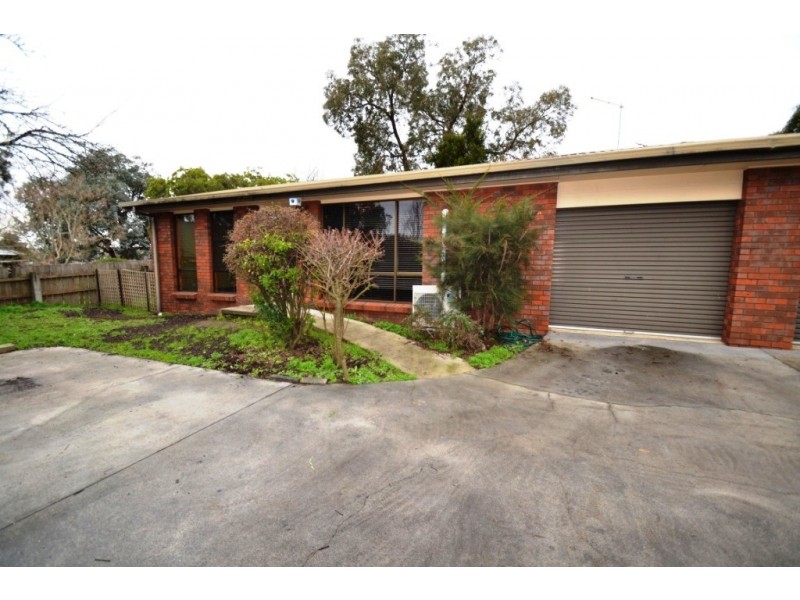 2/16 Station Road, St Leonards TAS 7250