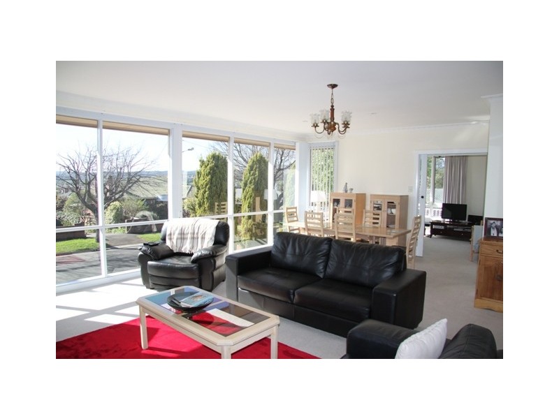 8 Newstead Crescent, Newstead TAS 7250