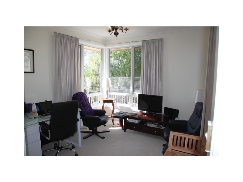 8 Newstead Crescent, Newstead TAS 7250