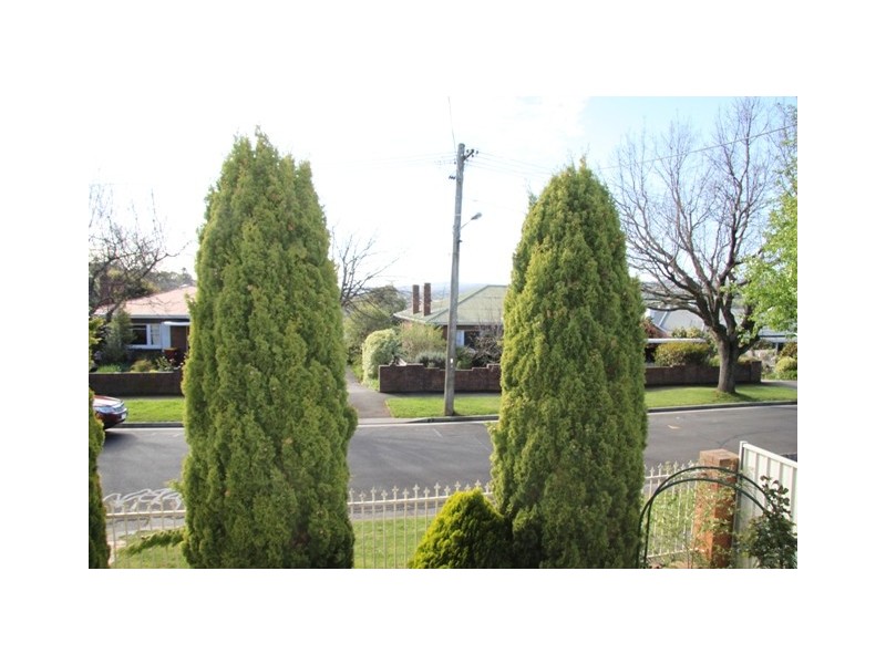8 Newstead Crescent, Newstead TAS 7250