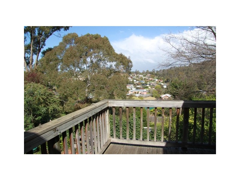 25 Veulalee Avenue, Trevallyn TAS 7250