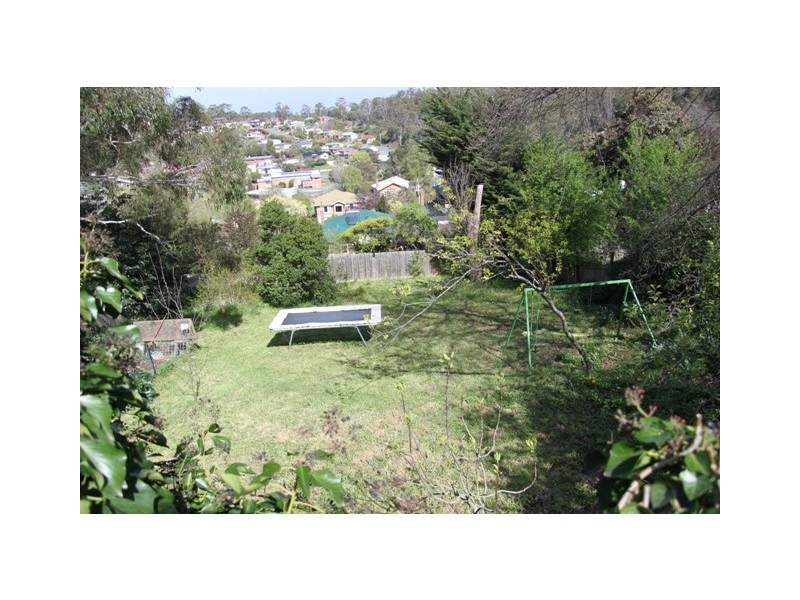 25 Veulalee Avenue, Trevallyn TAS 7250