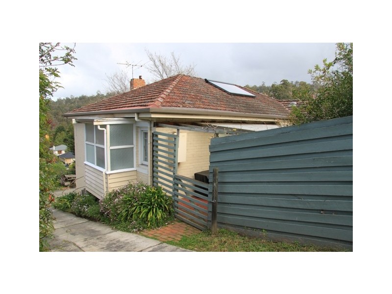 25 Veulalee Avenue, Trevallyn TAS 7250